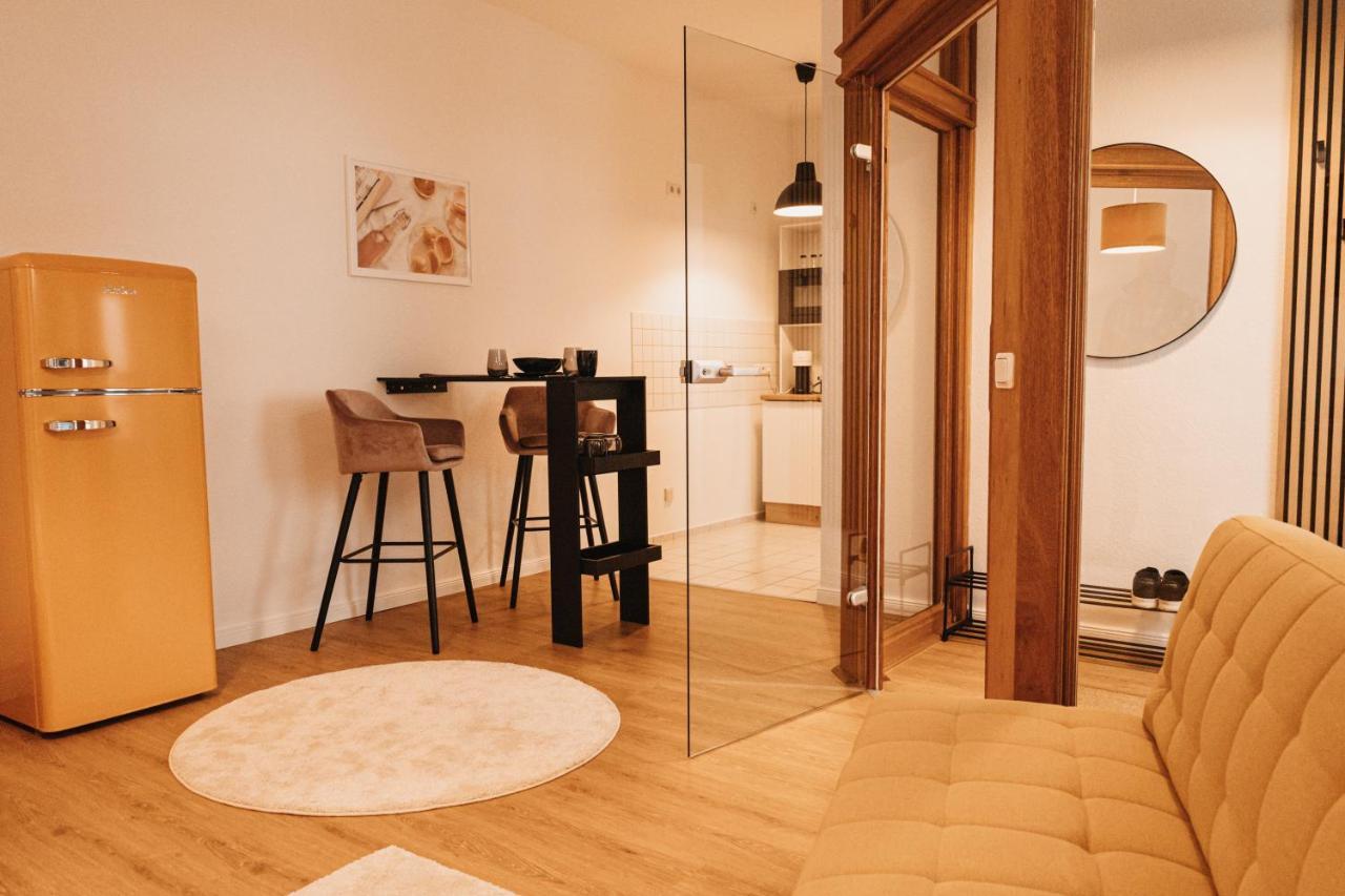 Studio Apartment Im Zentrum Mit Parkplatz & Neuem Badezimmer Magdeburg Exterior foto